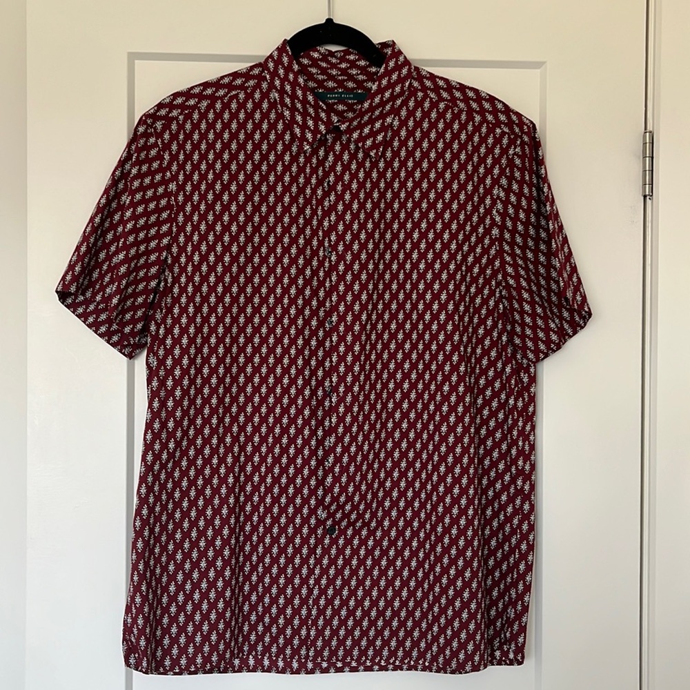 Perry Ellis short sleeve shirt